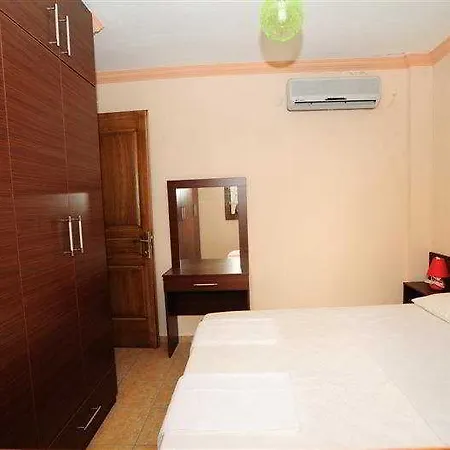 Apart-hotel Lemon Tree 3*