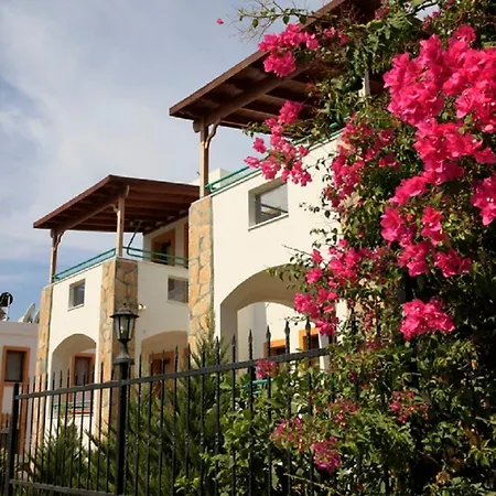 Lemon Tree アパートホテル