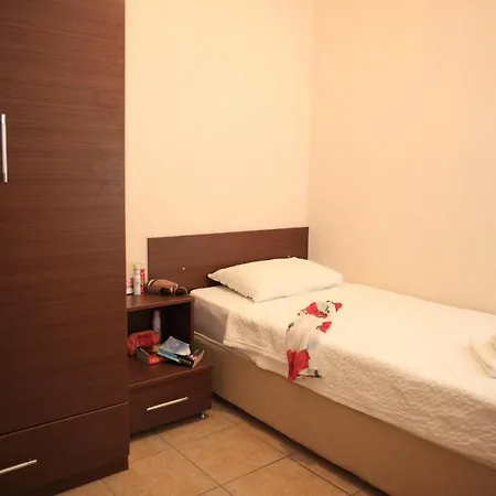 アパートホテル Lemon Tree 3*